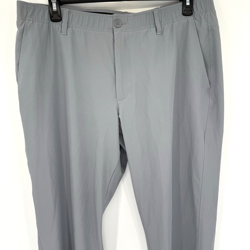 Under Armour Golf Pants Mens 40/32 Gray Performance Flat Front Straight Leg